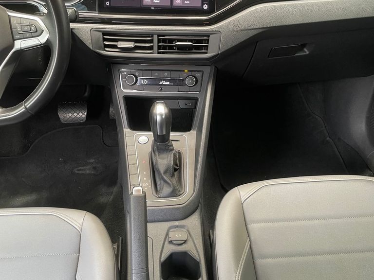 VolksWagen Nivus Highline 1.0 200 TSI Flex Aut.