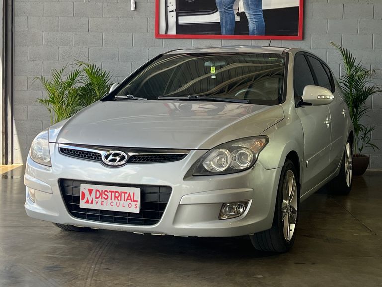 Hyundai i30 2.0 16V 145cv 5p Aut.