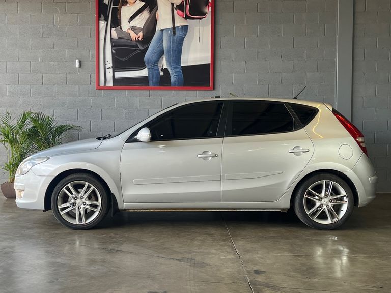 Hyundai i30 2.0 16V 145cv 5p Aut.