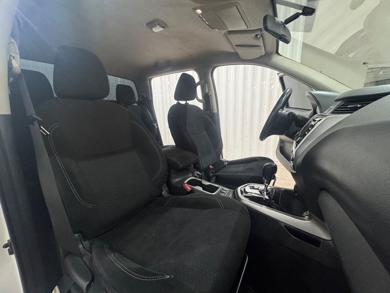 Nissan Frontier SE CD 4x4 2.3 Bi-TB Diesel Aut.