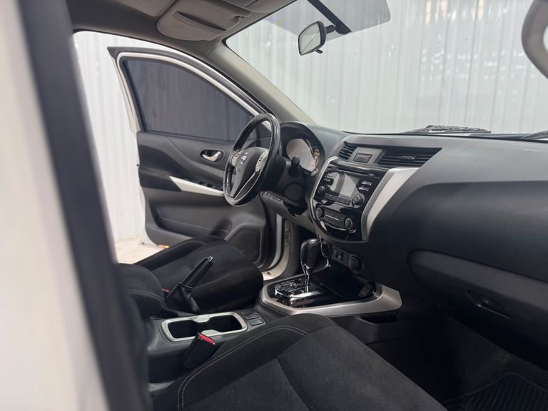 Nissan Frontier SE CD 4x4 2.3 Bi-TB Diesel Aut.