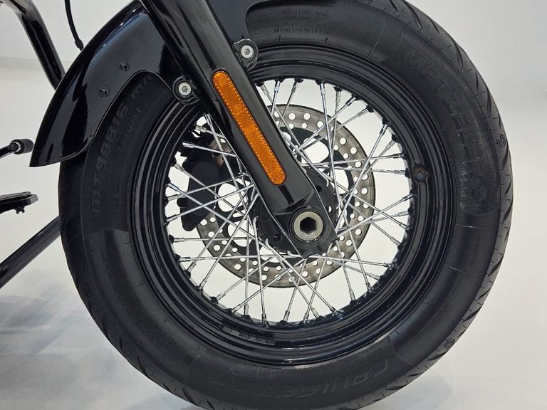 Harley SOFTAIL SLIM FLSL