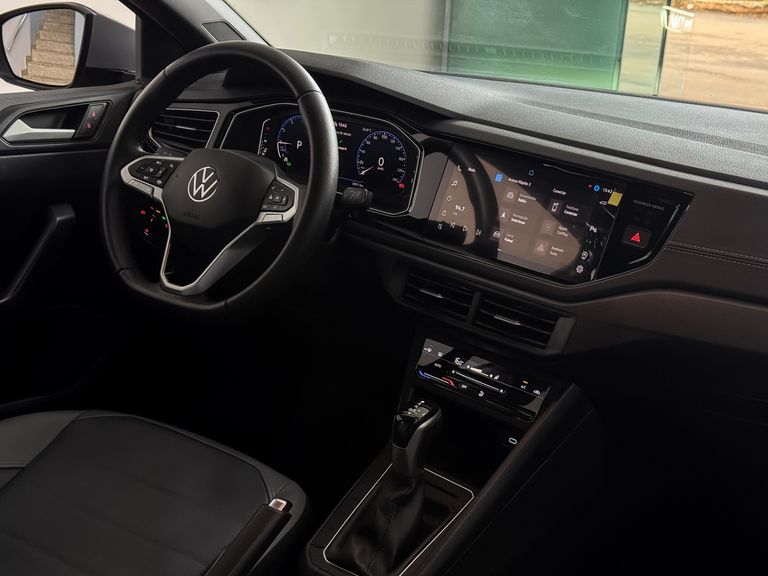 VolksWagen Nivus Highline 1.0 200 TSI Flex Aut.