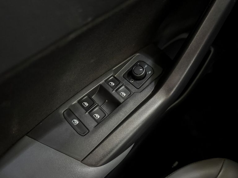 VolksWagen Nivus Highline 1.0 200 TSI Flex Aut.