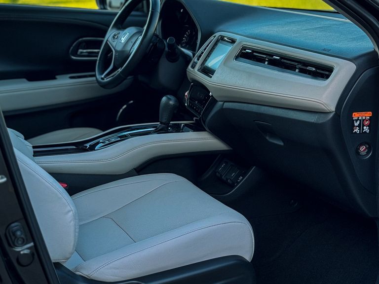 Honda HR-V Touring 1.5 Flex TB 16V 5p Aut.