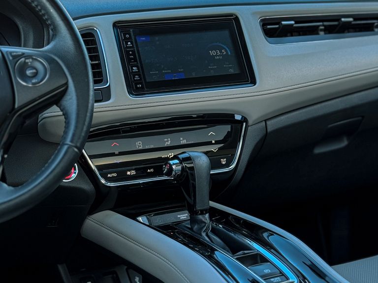 Honda HR-V Touring 1.5 Flex TB 16V 5p Aut.