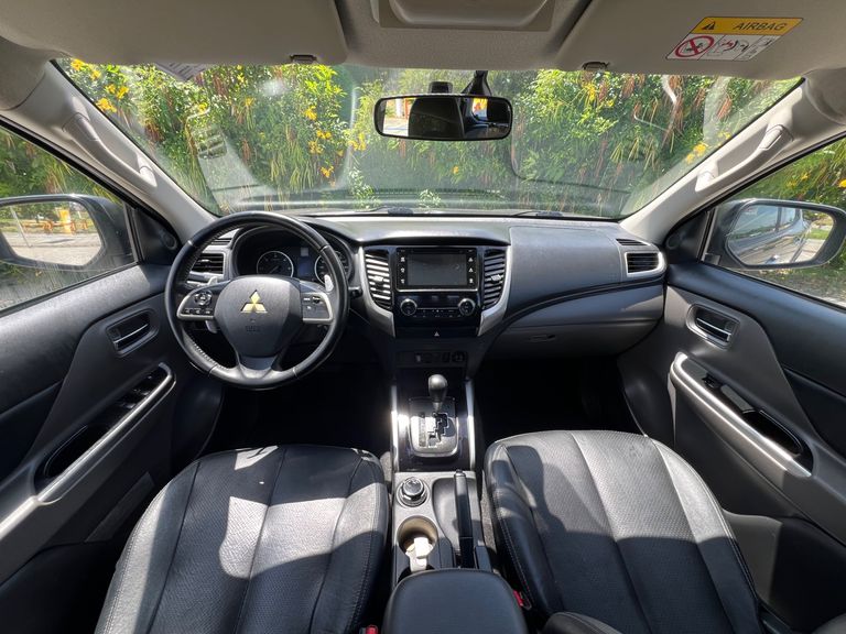 Mitsubishi L200 Triton Sport HPE 2.4 CD Diesel Aut.