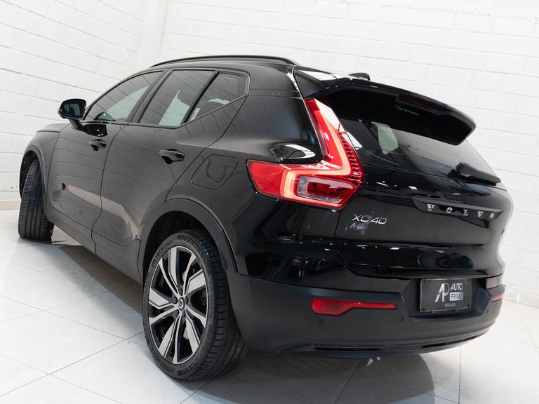 Volvo XC 40 Pure (Elétrico)
