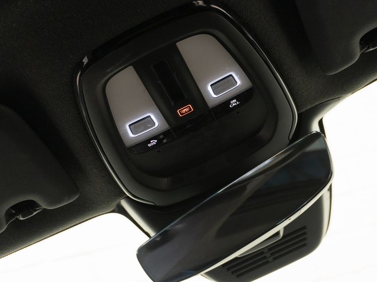 Volvo XC 40 Pure (Elétrico)