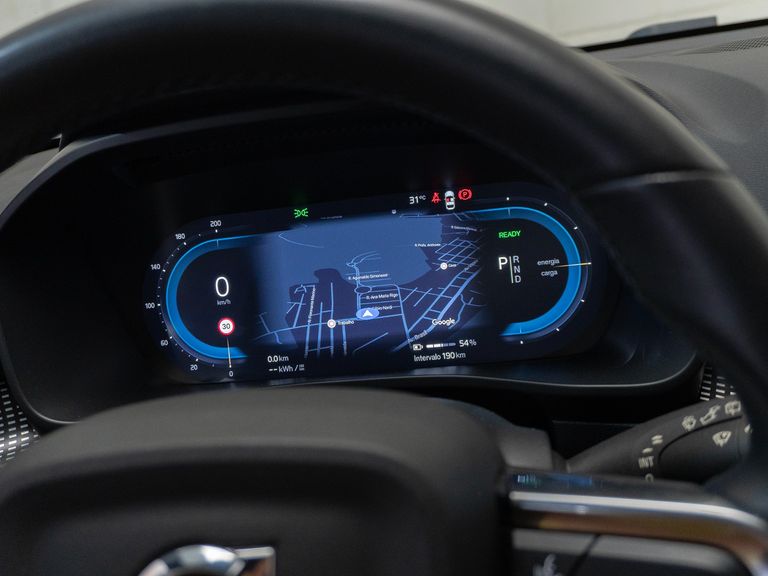 Volvo XC 40 Pure (Elétrico)