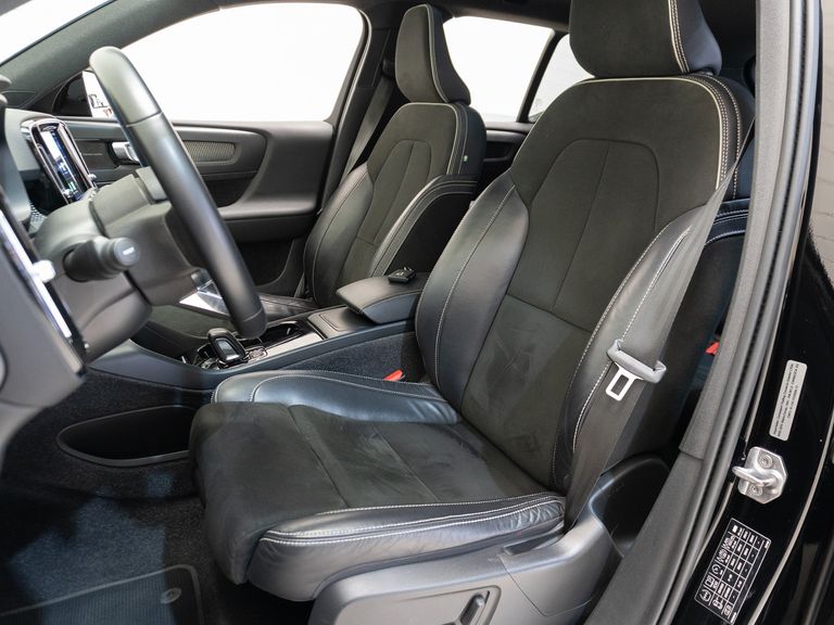 Volvo XC 40 Pure (Elétrico)