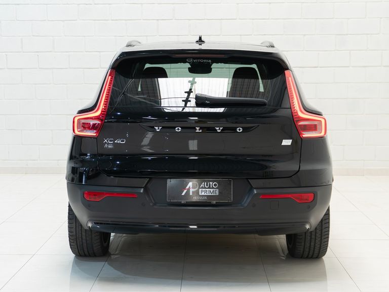 Volvo XC 40 Pure (Elétrico)