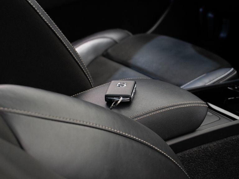 Volvo XC 40 Pure (Elétrico)