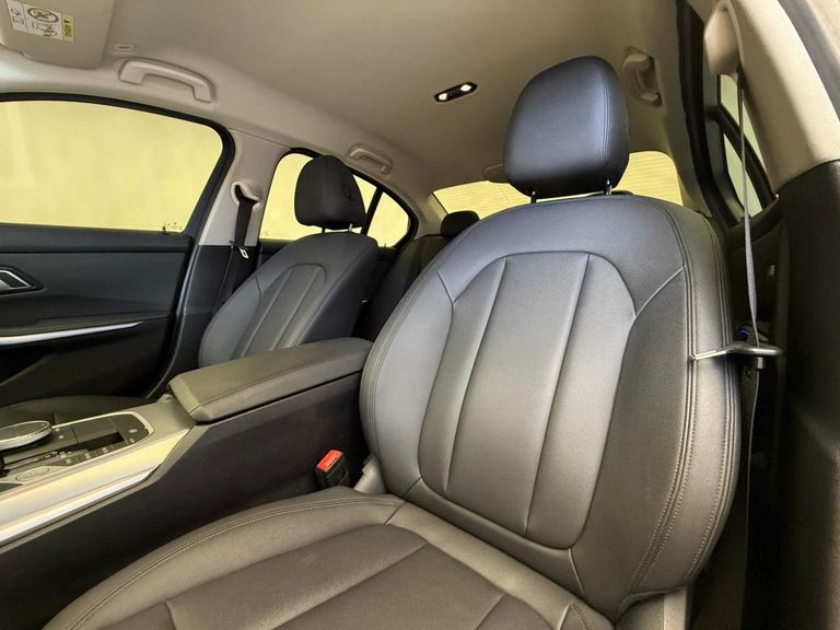 BMW 320iA Modern/Sport TB 2.0/A.Flex/GP 4p