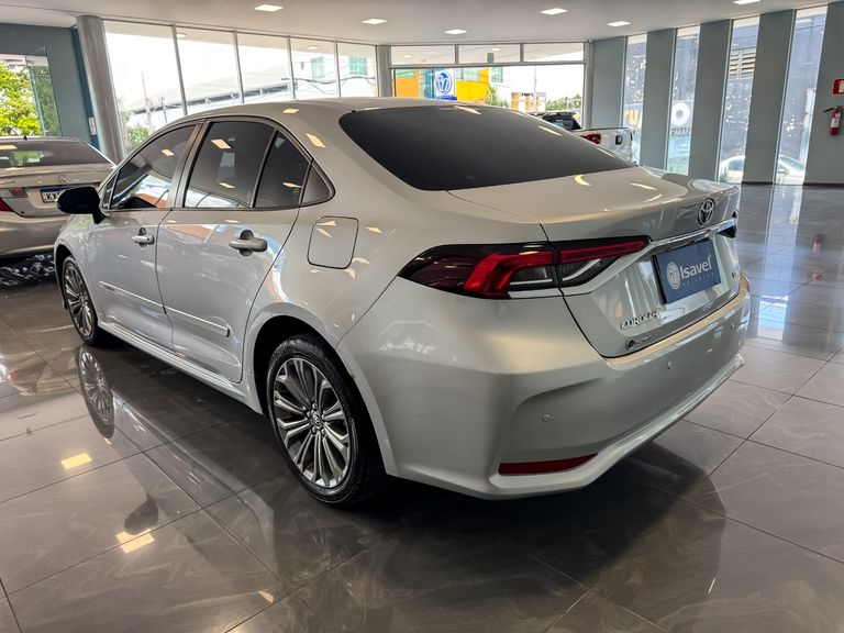 Toyota Corolla XEi 2.0 Flex 16V Aut.