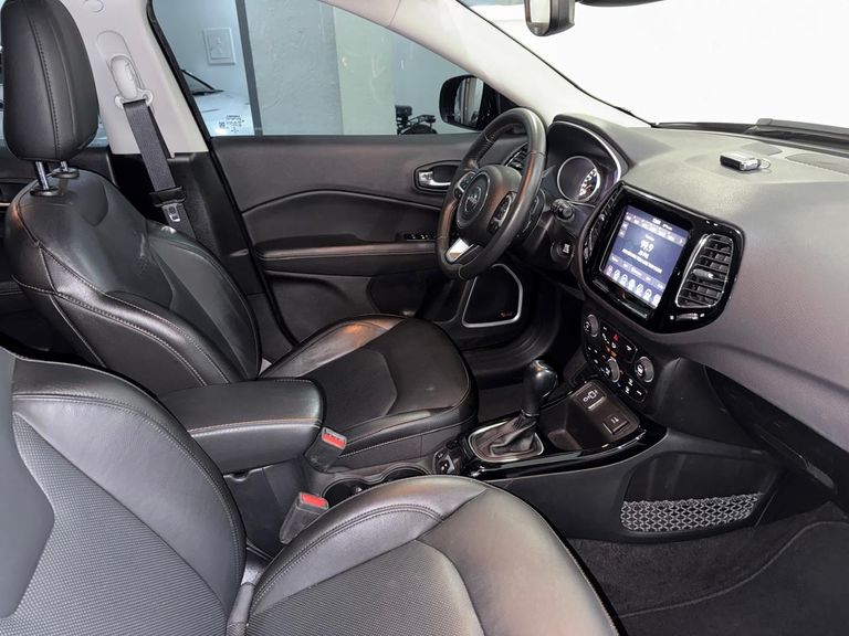 Jeep COMPASS LONGITUDE 2.0 4x2 Flex 16V Aut.