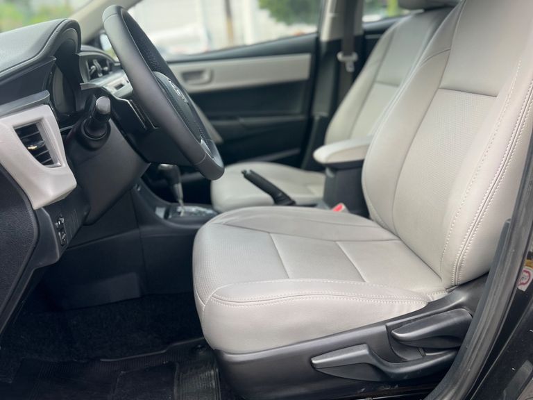 Toyota Corolla XEi 2.0 Flex 16V Aut.