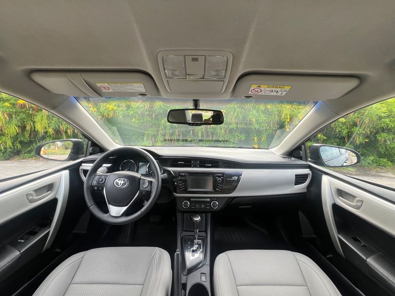 Toyota Corolla XEi 2.0 Flex 16V Aut.