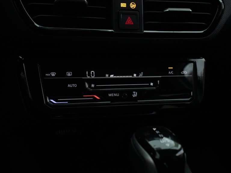 VolksWagen Tera Comfort 1.0 170 TSI Flex 12V 5p Aut