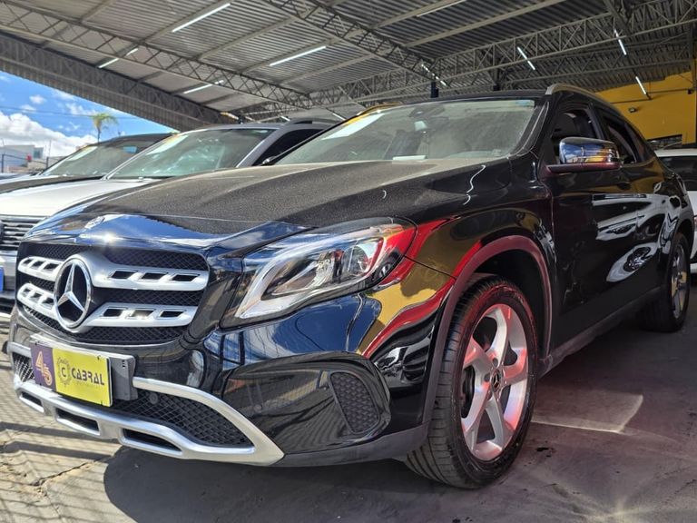 Mercedes GLA 200 Advance 1.6/1.6 TB 16V Flex Aut.