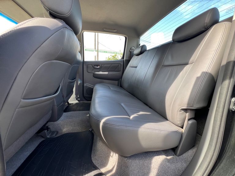 Toyota Hilux CD SRV D4-D 4x4 3.0 TDI Diesel Aut