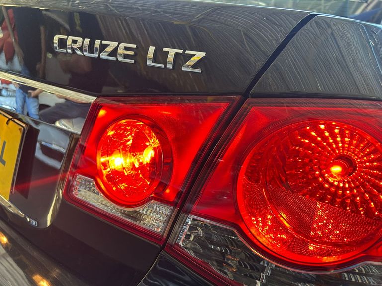 Chevrolet CRUZE LTZ 1.8 16V FlexPower 4p Aut.