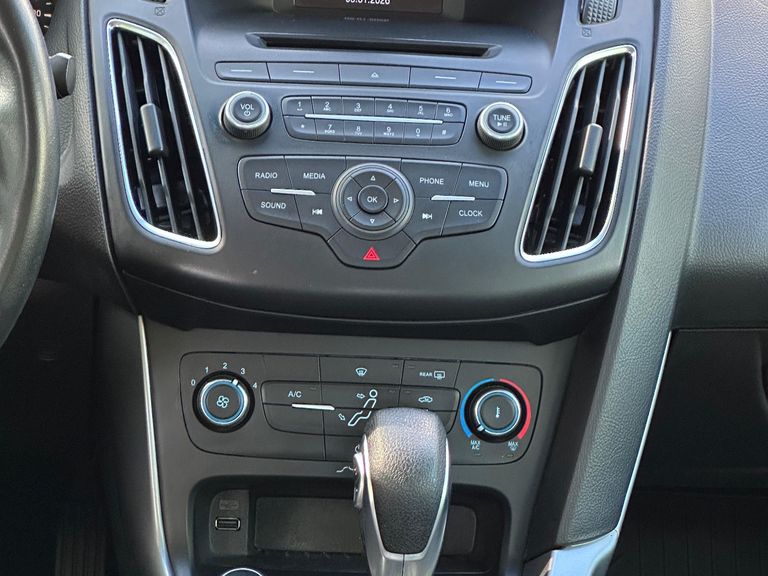 Ford Focus 2.0 16V/SE/SE Plus Flex 5p Aut.