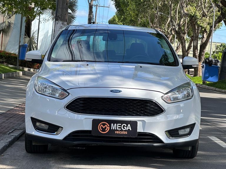 Ford Focus 2.0 16V/SE/SE Plus Flex 5p Aut.