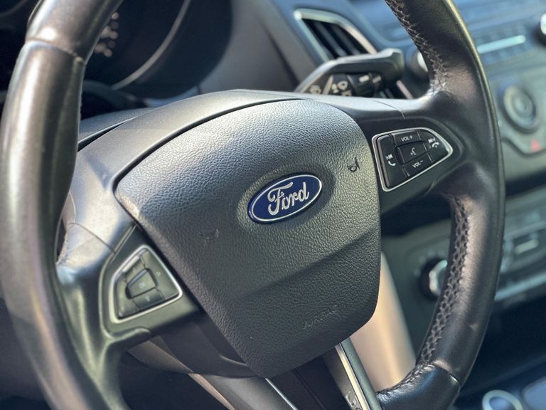 Ford Focus 2.0 16V/SE/SE Plus Flex 5p Aut.