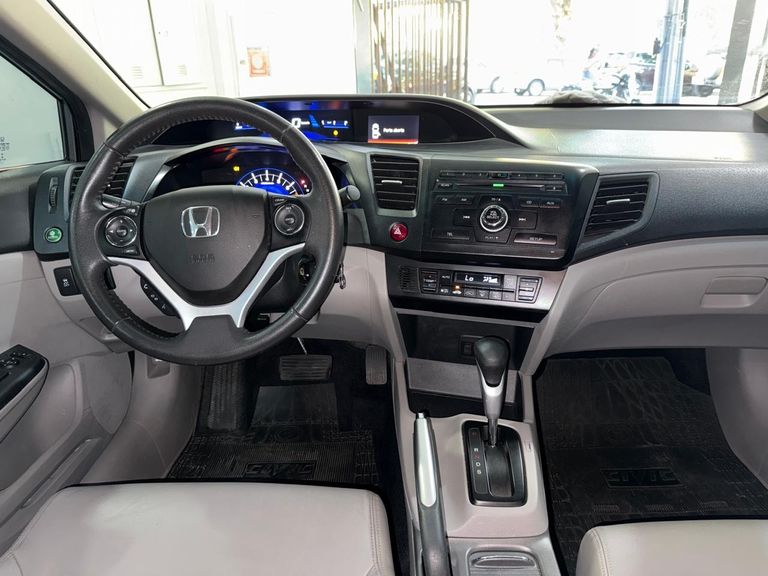 Honda Civic Sedan LXR 2.0 Flexone 16V Aut. 4p