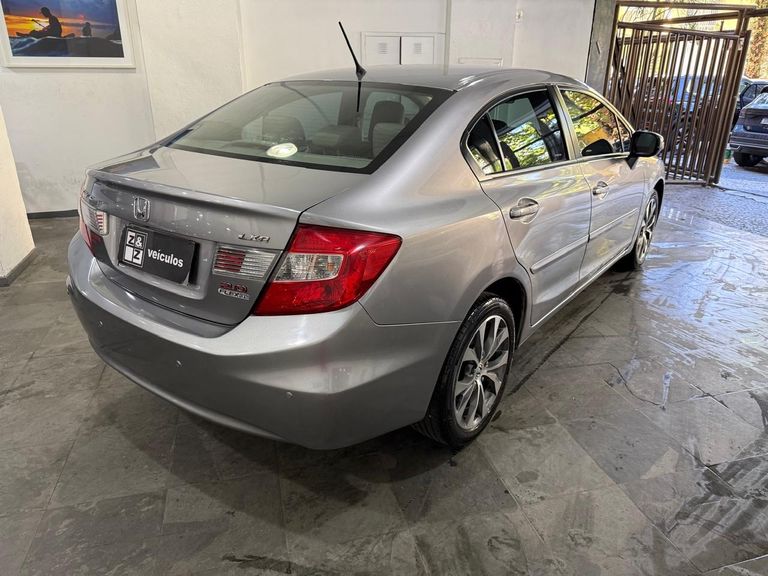 Honda Civic Sedan LXR 2.0 Flexone 16V Aut. 4p
