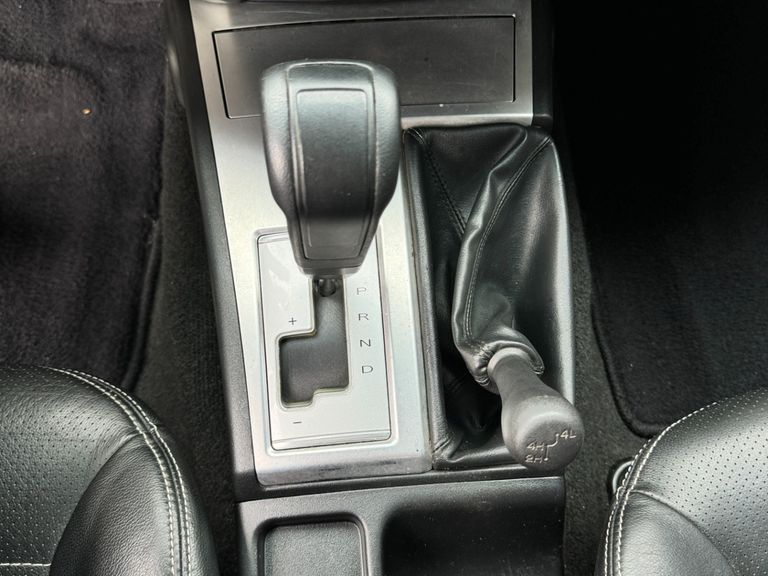 Mitsubishi Pajero DAKAR 3.2 4x4 T.I. Dies. 5p Aut.