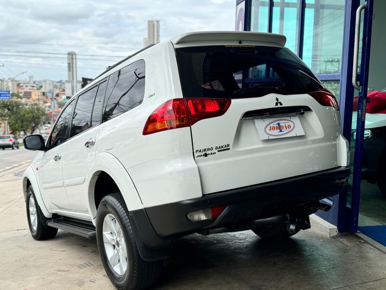 Mitsubishi Pajero DAKAR 3.2 4x4 T.I. Dies. 5p Aut.