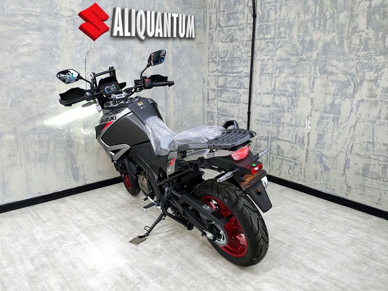 SUZUKI DL 1050 V-STROM 