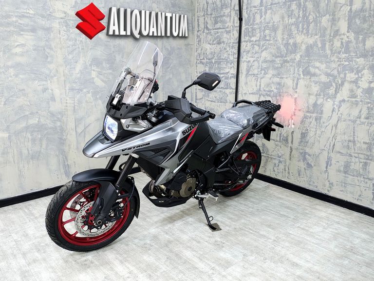 SUZUKI DL 1050 V-STROM 