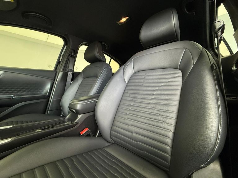 Fiat Fastback Limited Ed.1.3 270 T.Flex Aut.