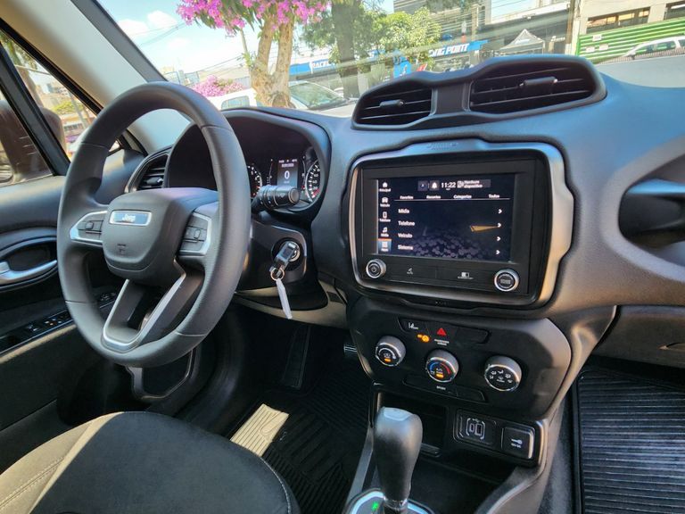 Jeep Renegade T270 1.3 TB 4x2 Flex Aut.
