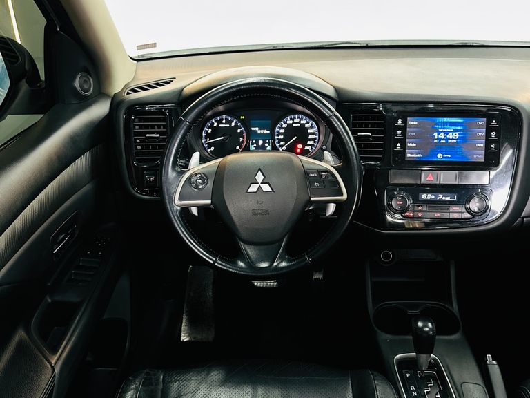 Mitsubishi OUTLANDER 2.0 16V 160cv Aut.