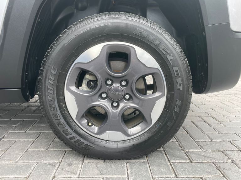 Jeep Renegade Sport 1.8 4x2 Flex 16V Aut.