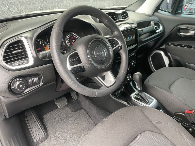 Jeep Renegade Sport 1.8 4x2 Flex 16V Aut.