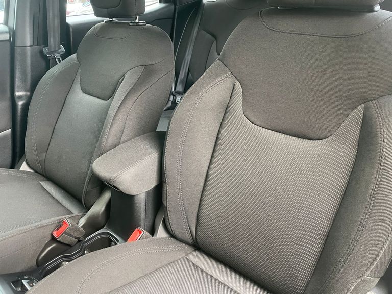 Jeep Renegade Sport 1.8 4x2 Flex 16V Aut.