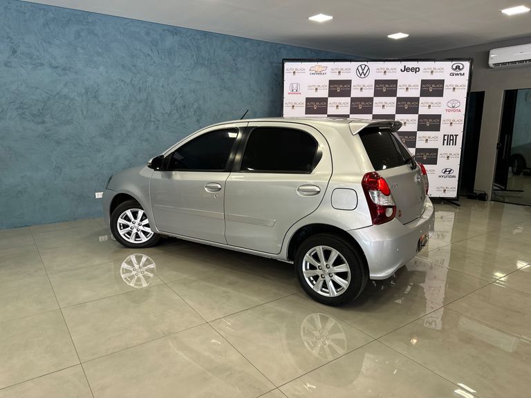 Toyota ETIOS X Plus 1.5 Flex 16V 5p Aut.