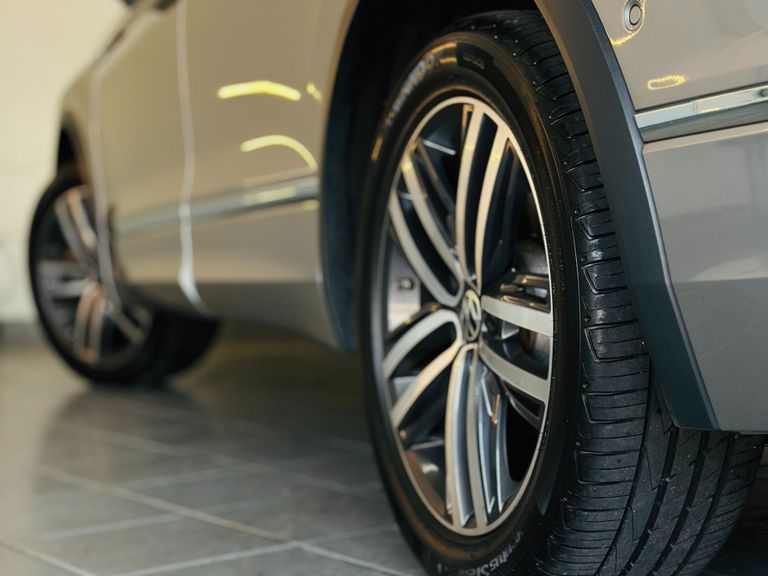 VolksWagen TIGUAN Allspac R-Line 300 TSI 2.0 