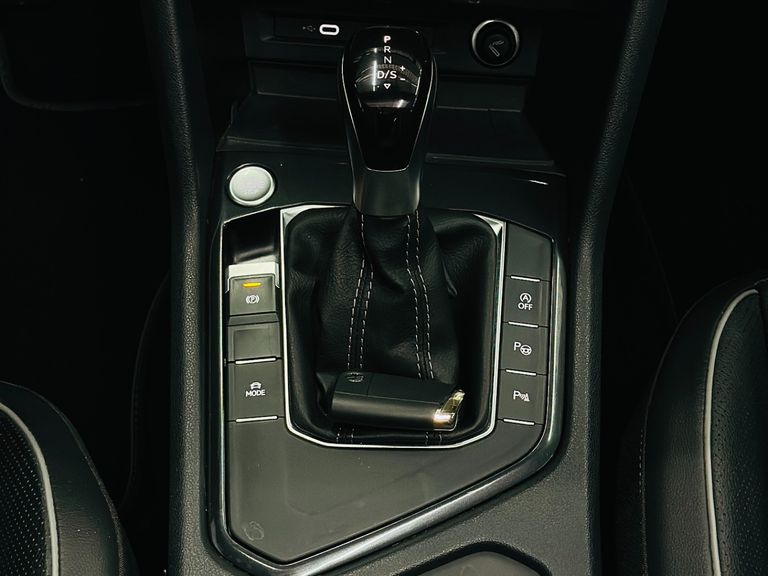 VolksWagen TIGUAN Allspac R-Line 300 TSI 2.0 
