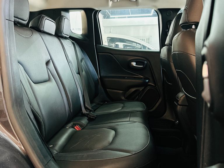 Jeep Renegade Long. T270 1.3 TB 4x2 Flex Aut.