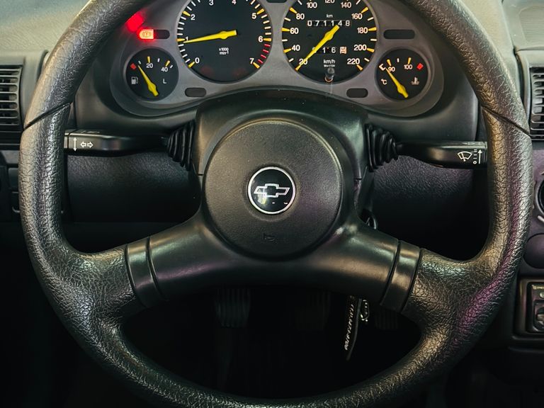 Chevrolet Corsa Sedan GL 1.6  MPFI 4p