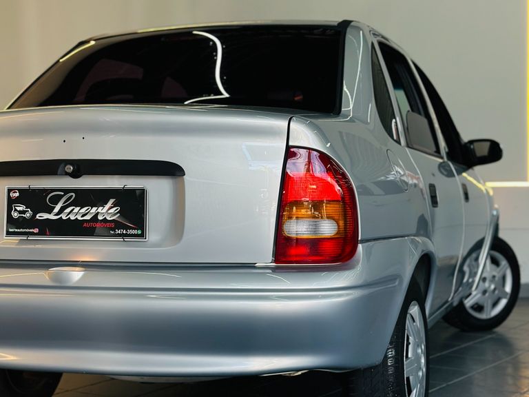 Chevrolet Corsa Sedan GL 1.6  MPFI 4p