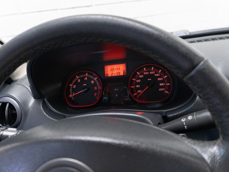 Renault SANDERO STEPWAY Hi-Flex 1.6 16V 5p