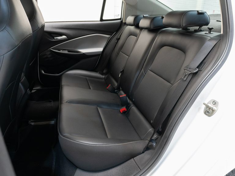 Chevrolet ONIX SED. Plus PREM. 1.0 12V TB Flex Aut