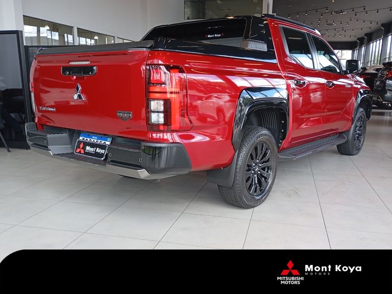 Mitsubishi Triton Katana 2.4 CD 4x4 TB Diesel Aut.